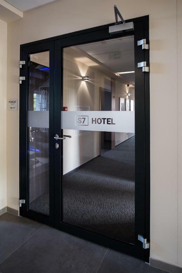 S7 Hotel Kielce Exterior photo