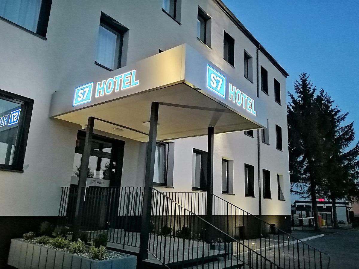 S7 Hotel Kielce Exterior photo